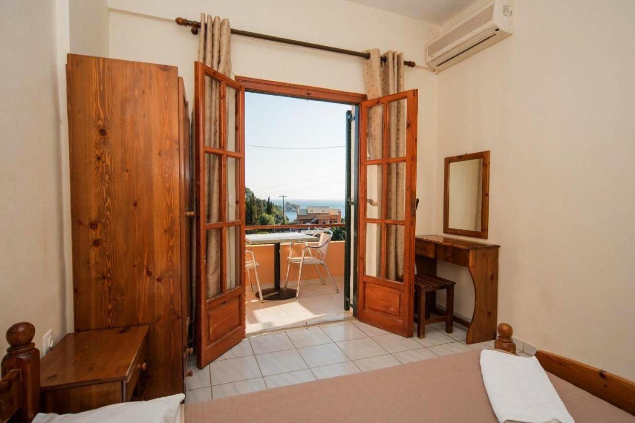 Arianna Apartment 10