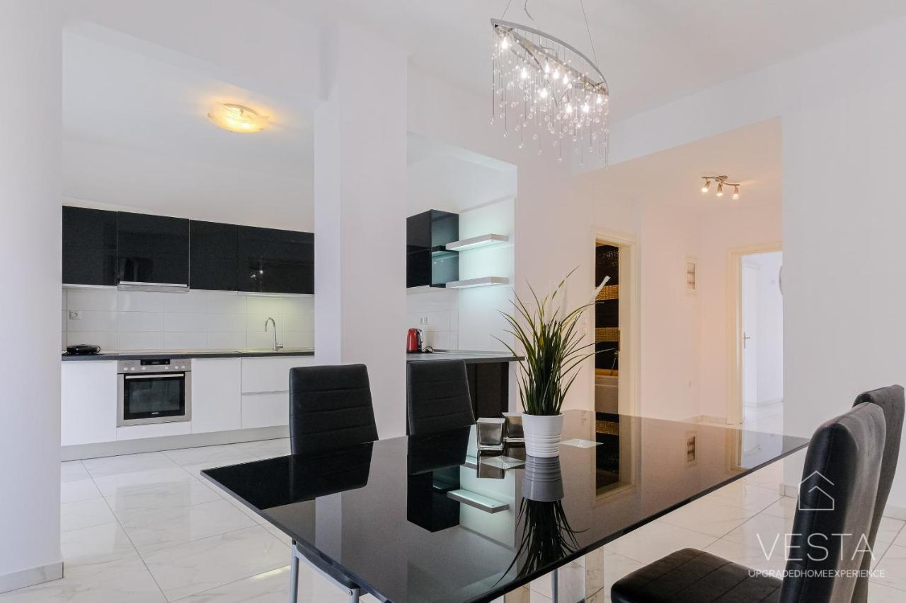 Pearl City Center Apartment, Vesta Philoxenia