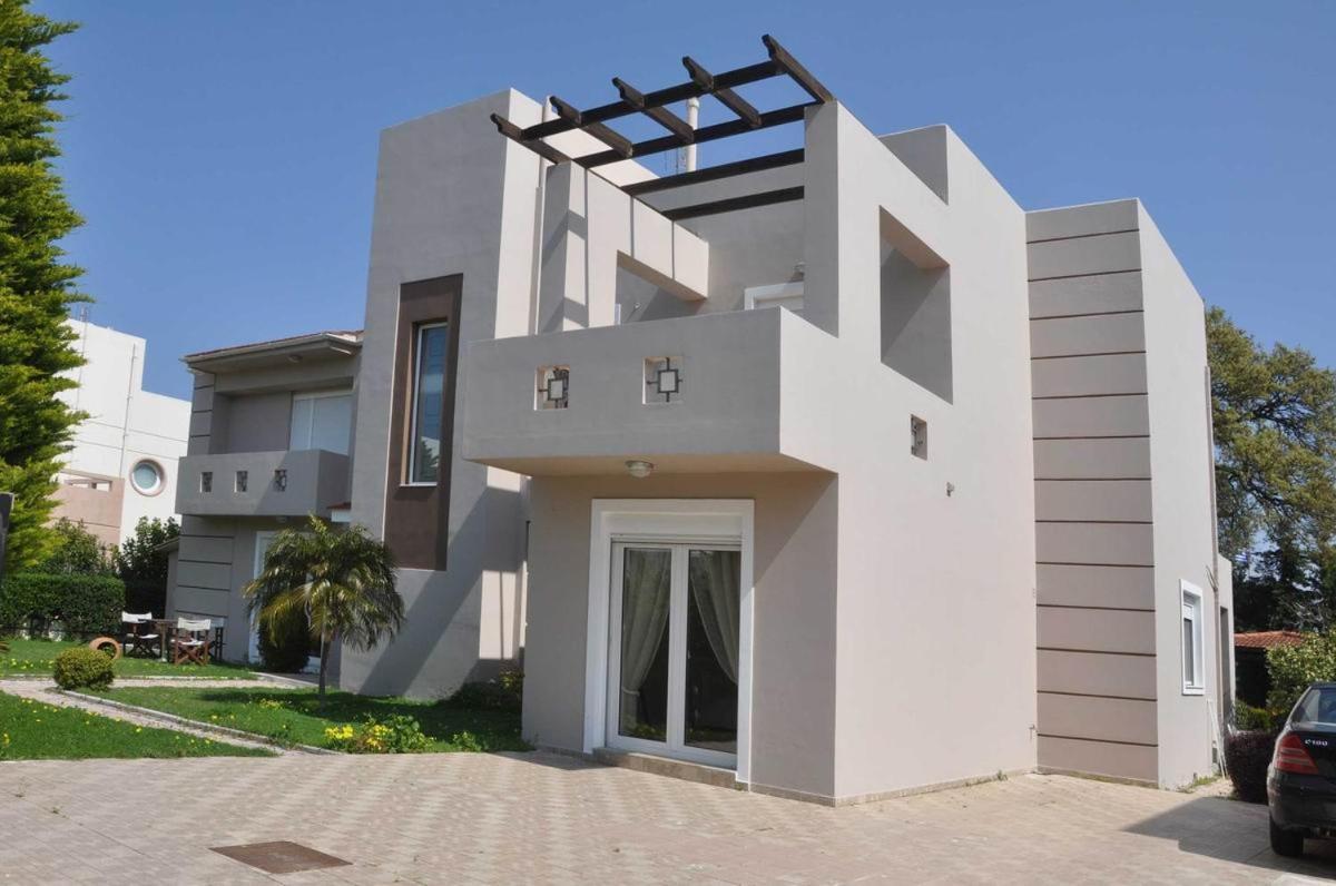Beautiful House with Garden in Rhodes