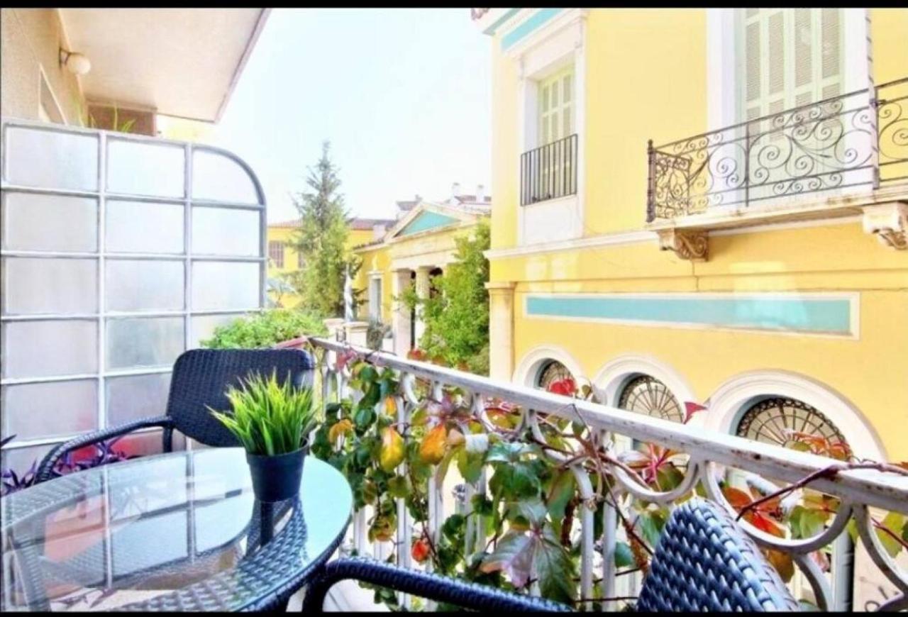 Magnificent Apartment in Plaka