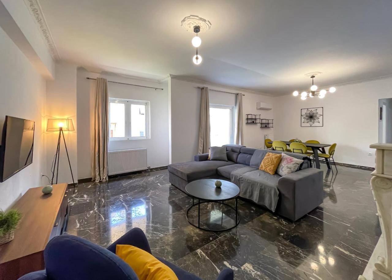 Filis Spacious 105sqm Apt in Viktoria