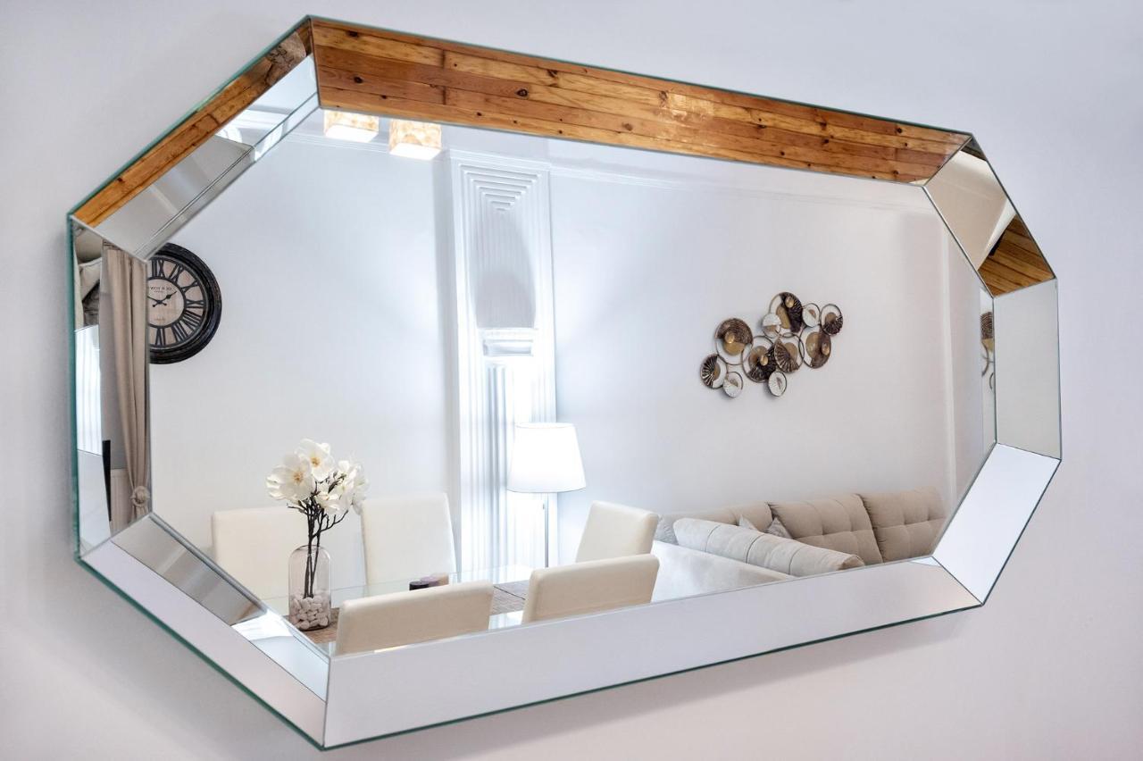 Porto Sea View Apartments - Mitropoleos 127 2