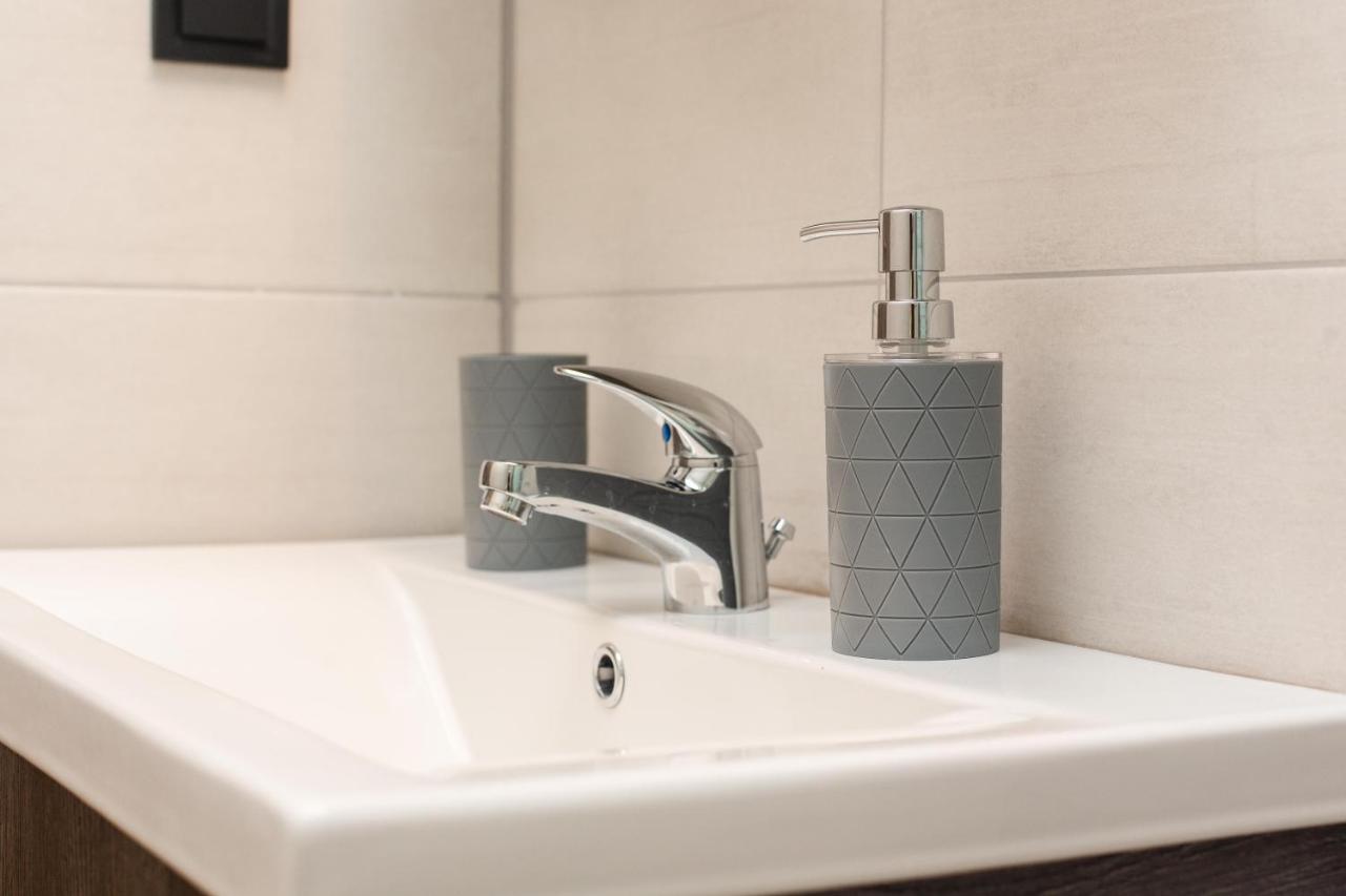 John Central Suites 1