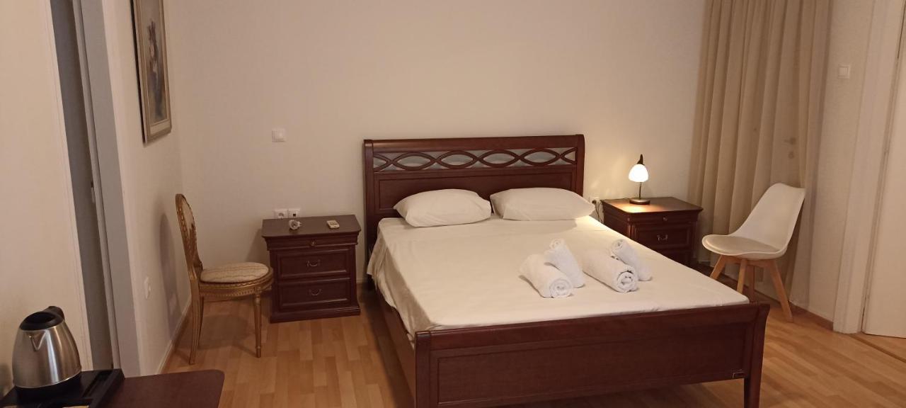Amerikis Street 1 Bedroom Apartment