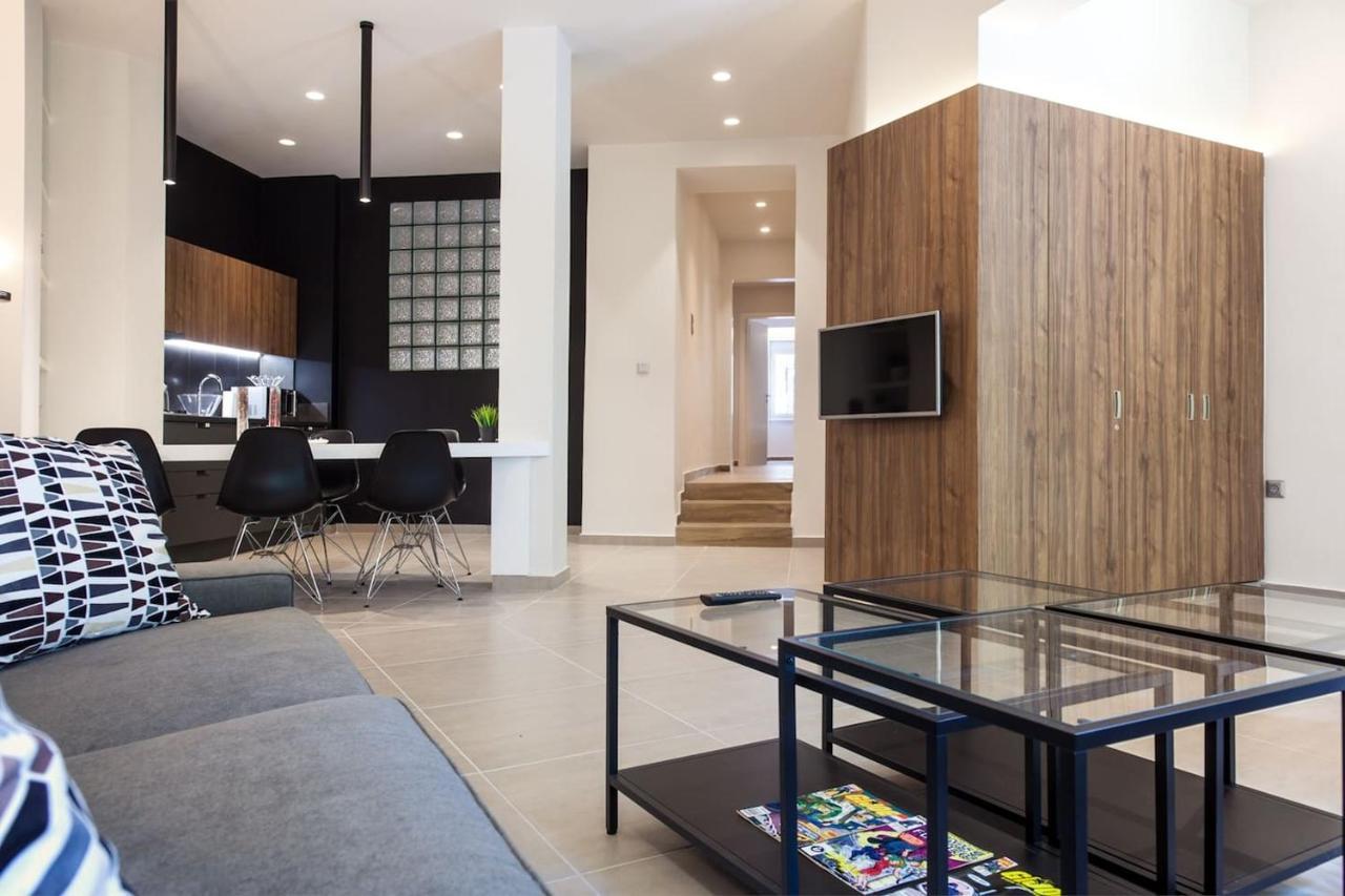 Toni's Choice To Stay in Athens, 2bd Modern House (Adults Only)