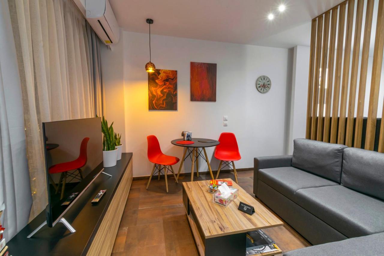 Tsimiski Contemporary Studio 1 1