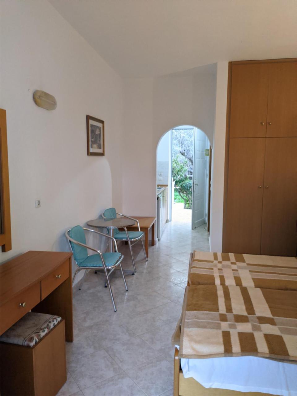 Chrysa Apartments 2