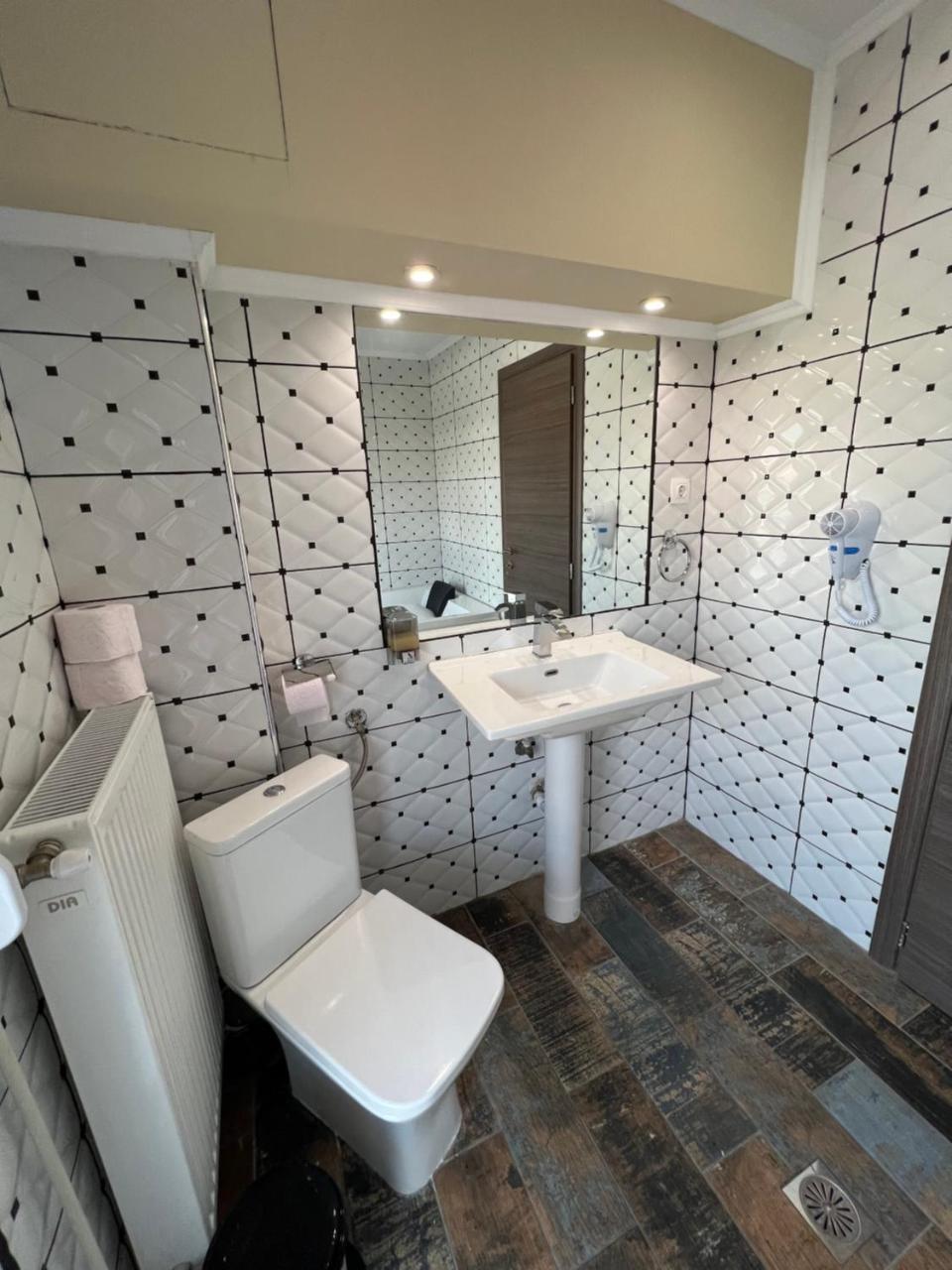 Jacuzzi Suites