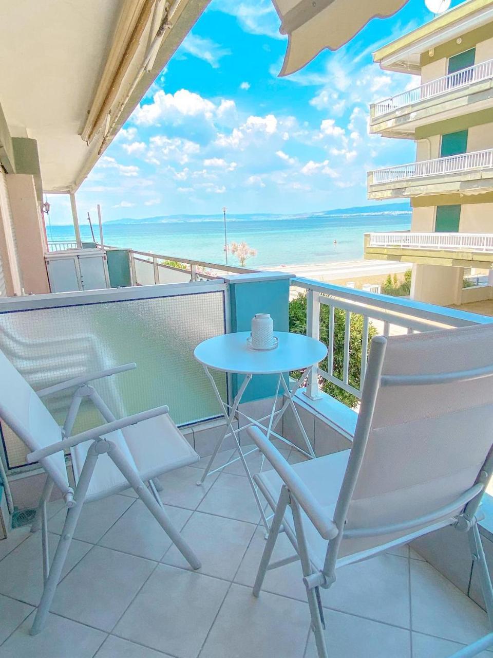 A Wonderful Apartment in Front of the Sea!