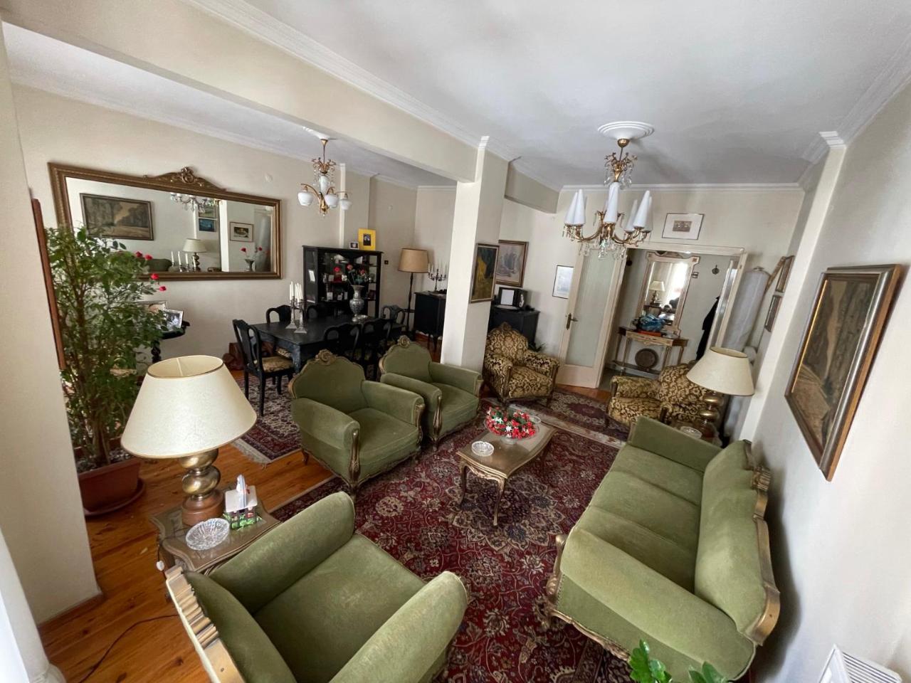 Classic 60's Suite Apartment 2