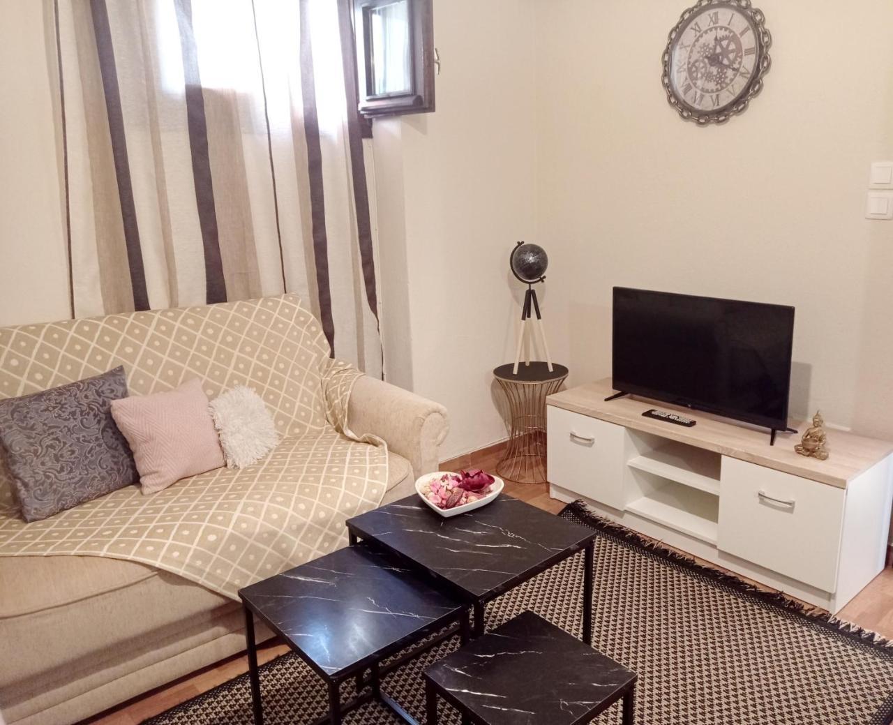Elegant Apartment 2
