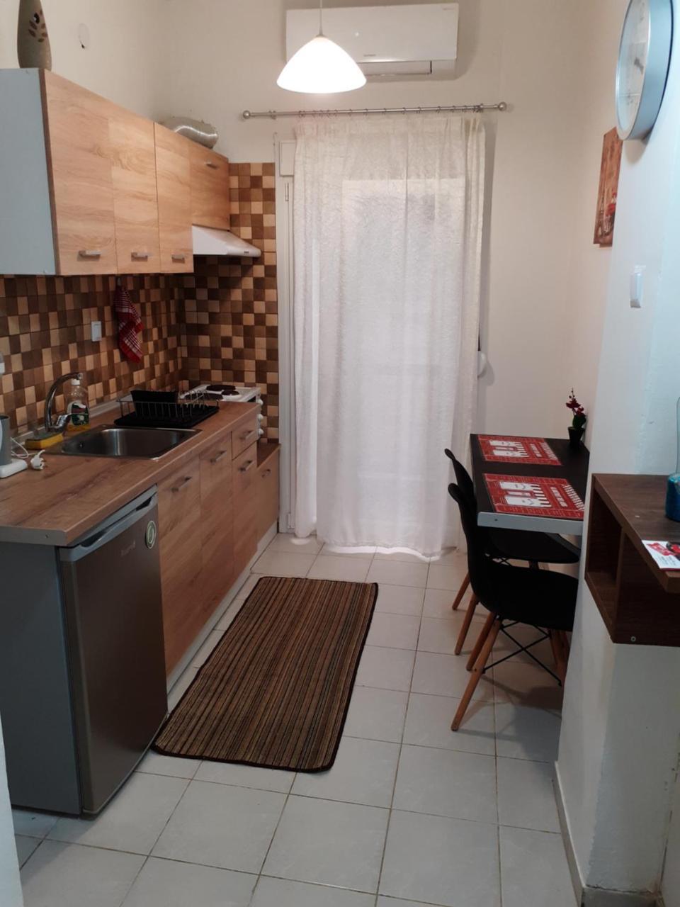 Kosta's Apartment 1 (Adults Only)