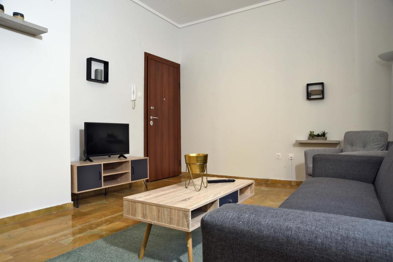 Delmare Aristotelous 7 2