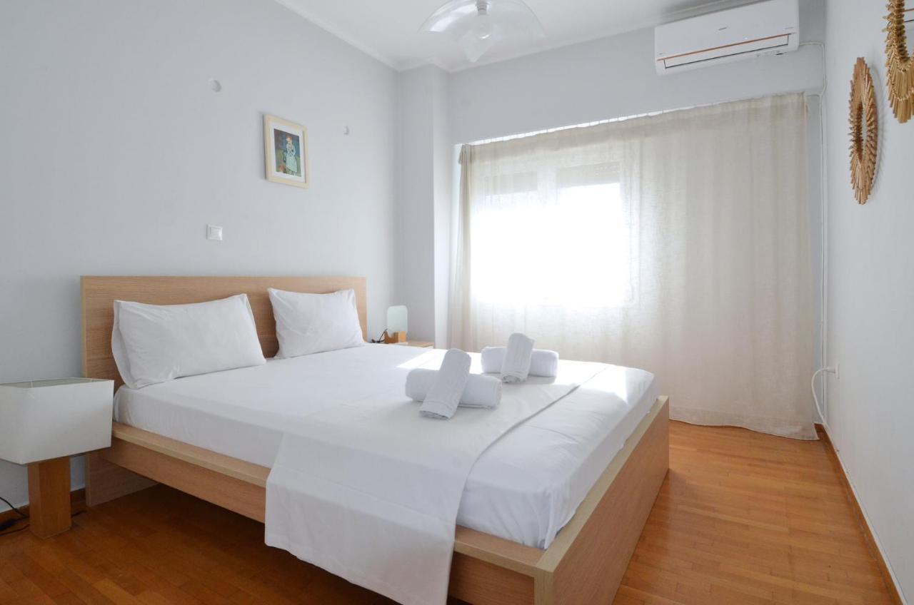 Apartment in the Heart of Athens Next To Metro