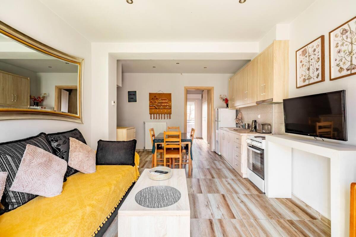 Denis Apartment