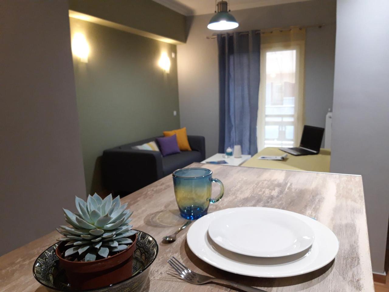 Renovated Apartment Close To Exarchia Square (Adults Only)
