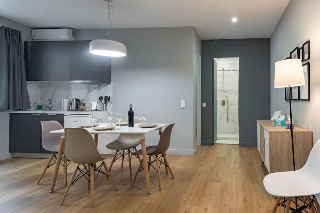 Modern, Quite 1-Bdr Apt 5 Min Walk To Acropolis