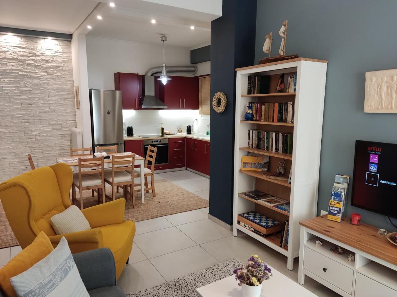 Central & Comfortable, 70m² Apt in Neos Kosmos