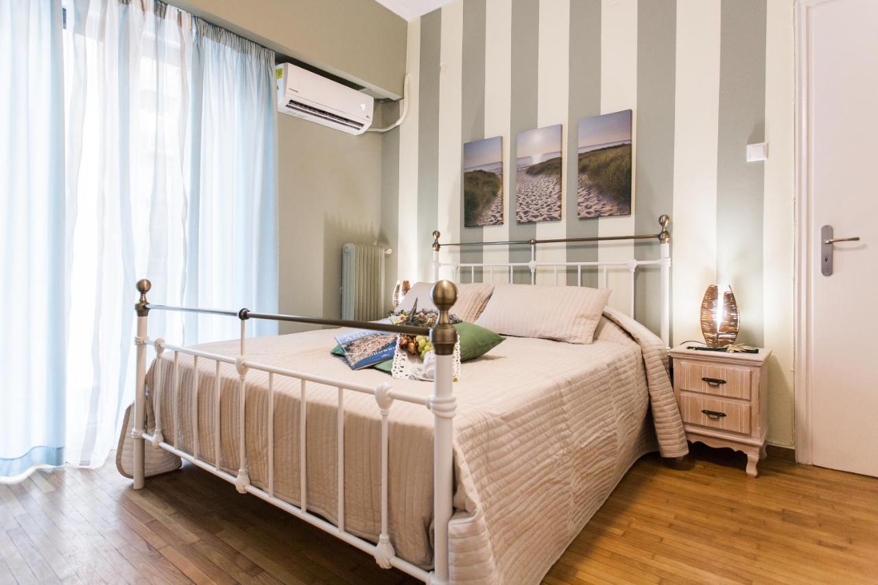 Charming Acropolis Metro Station Apartment, Clean And Cozy