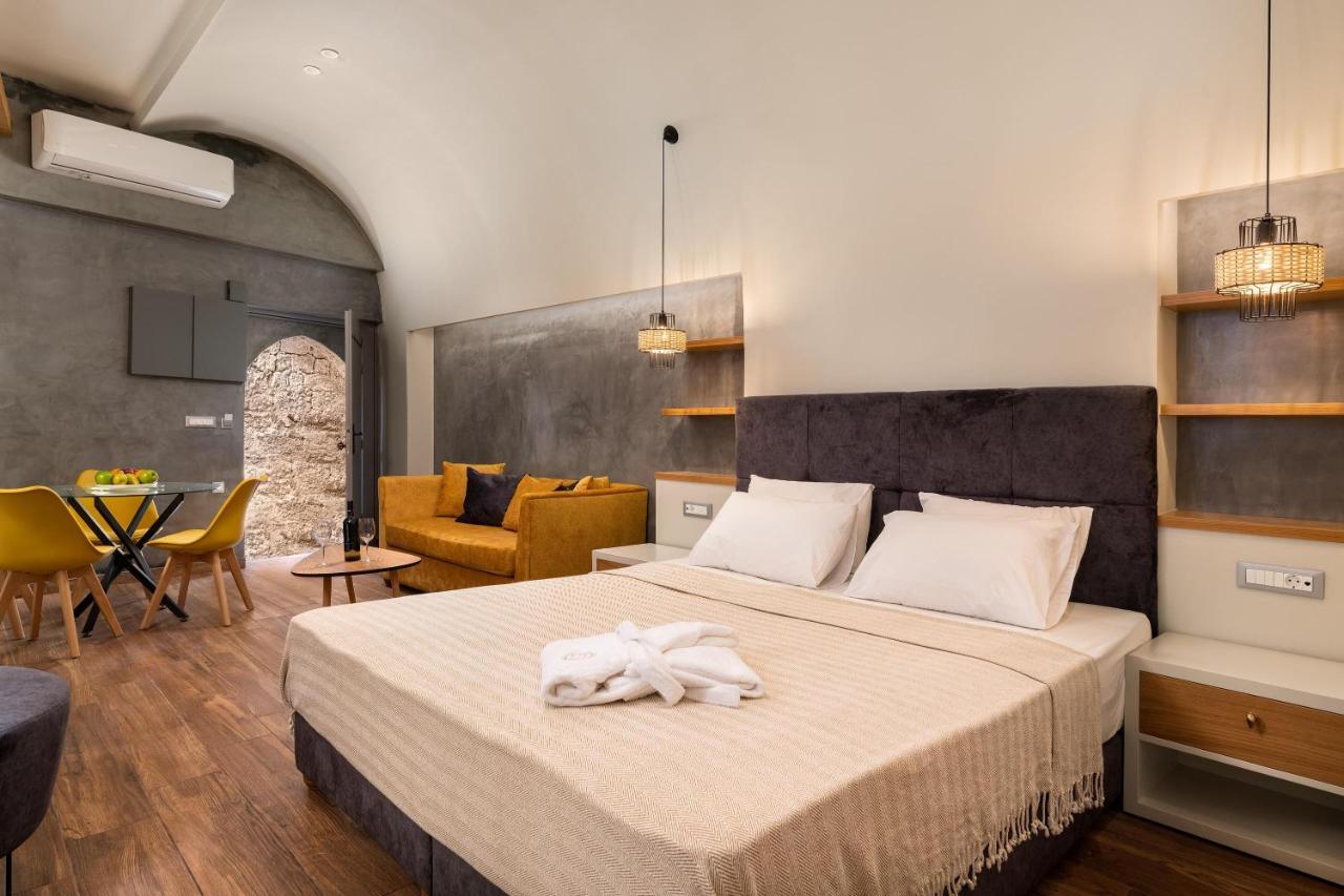 Zoe Suites 1