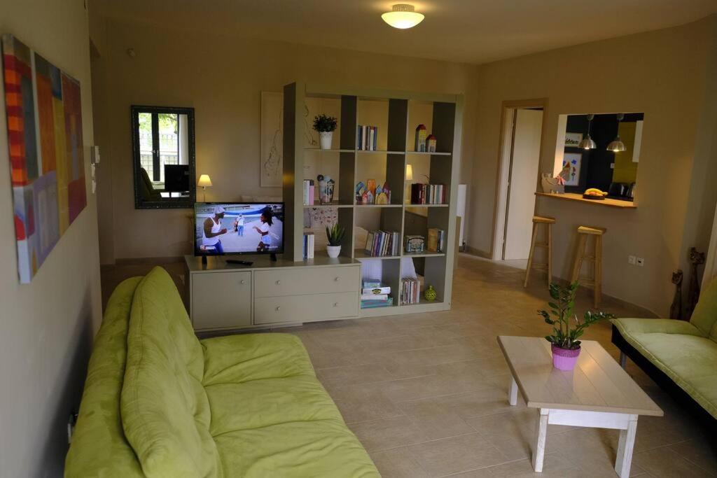 Apartment with Garden in Thessaloniki.
