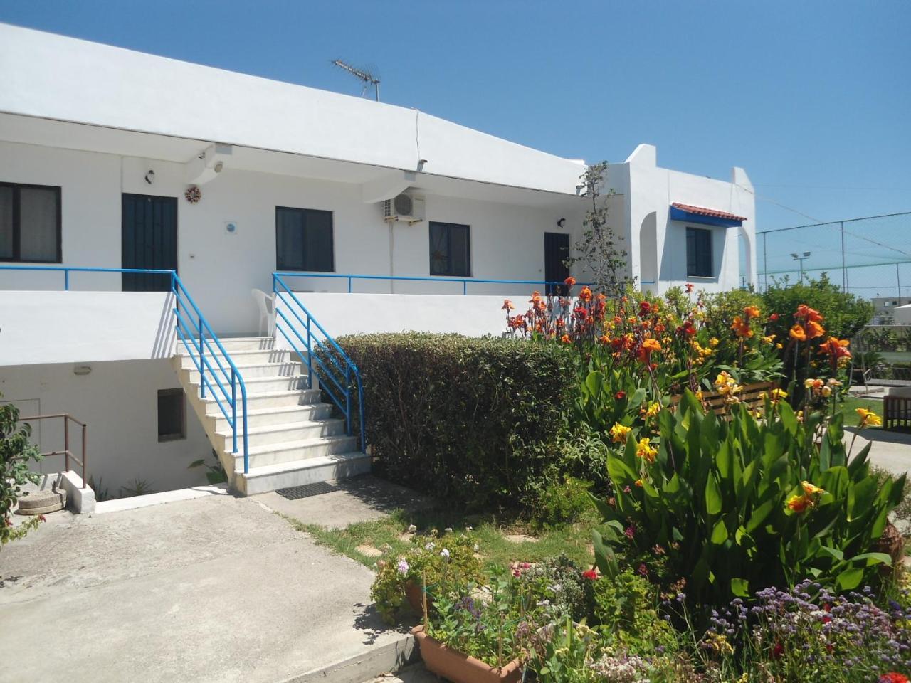 Evi Apartments And Studios 1