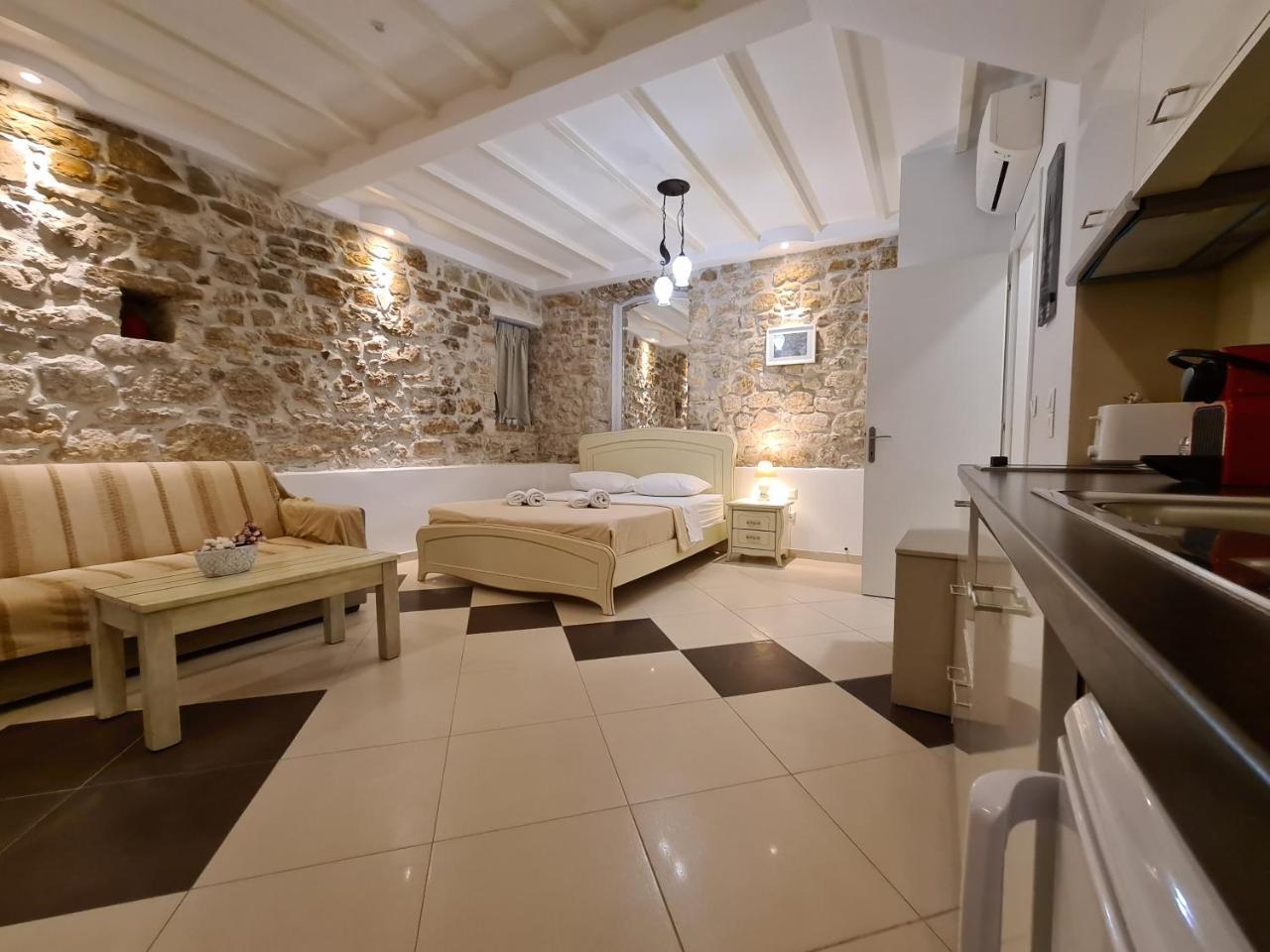 Nj Corfu Liston Apartments