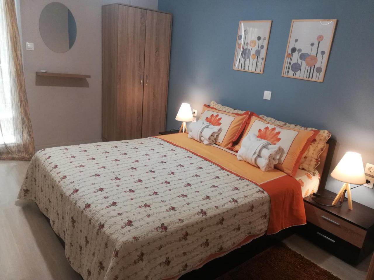 Central Apartment