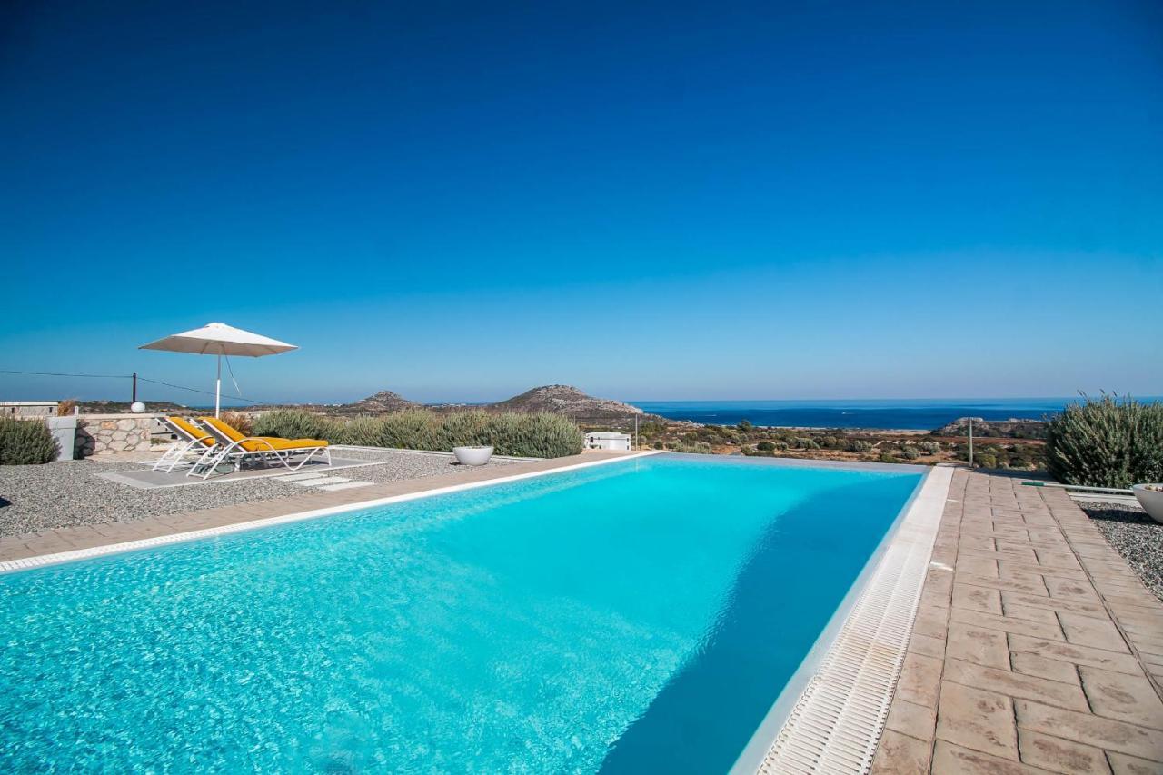 Villa White Lady