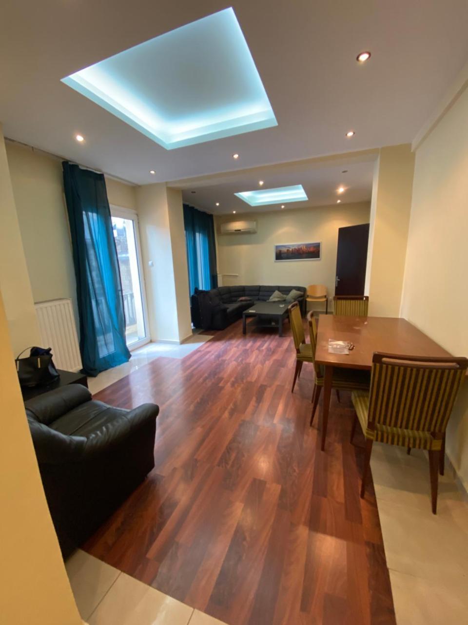 Kamara Downtown Apartment