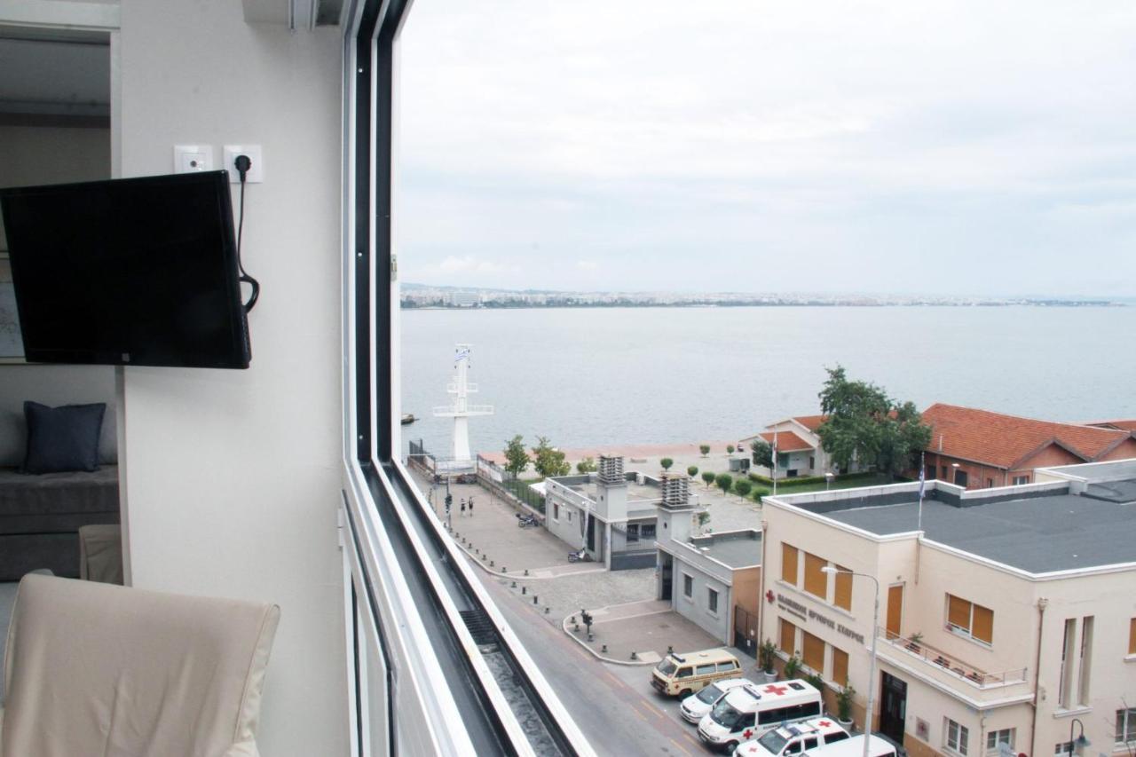 Waterfront Luxury Sea View Apartment 2
