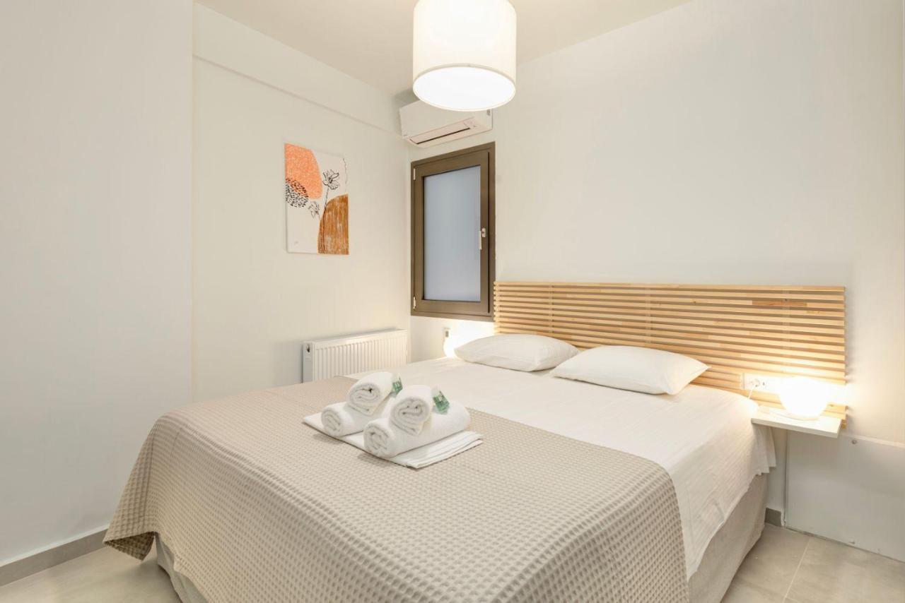 #Heart And Soul Apts by Halu! Apartments 2