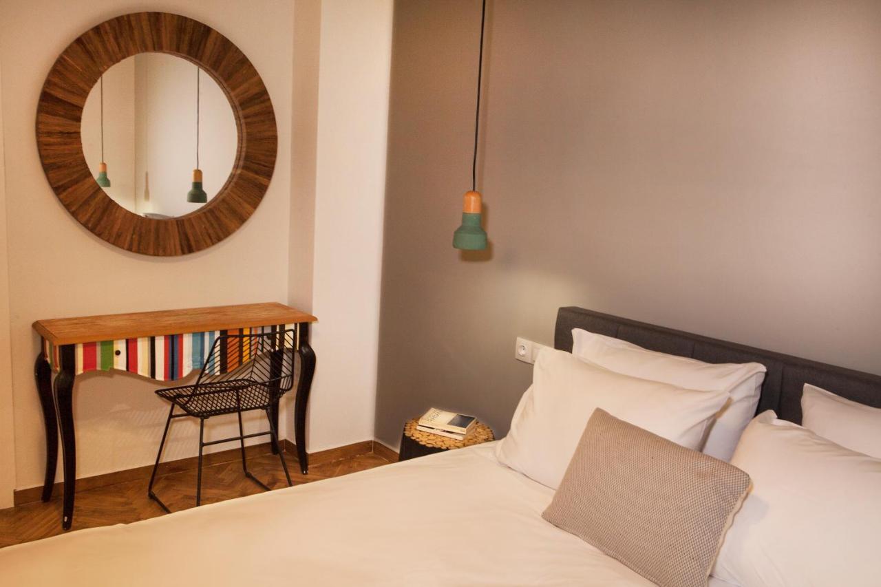 Central Comfy Modern Flat 2 Bedrooms 2 Bathrooms