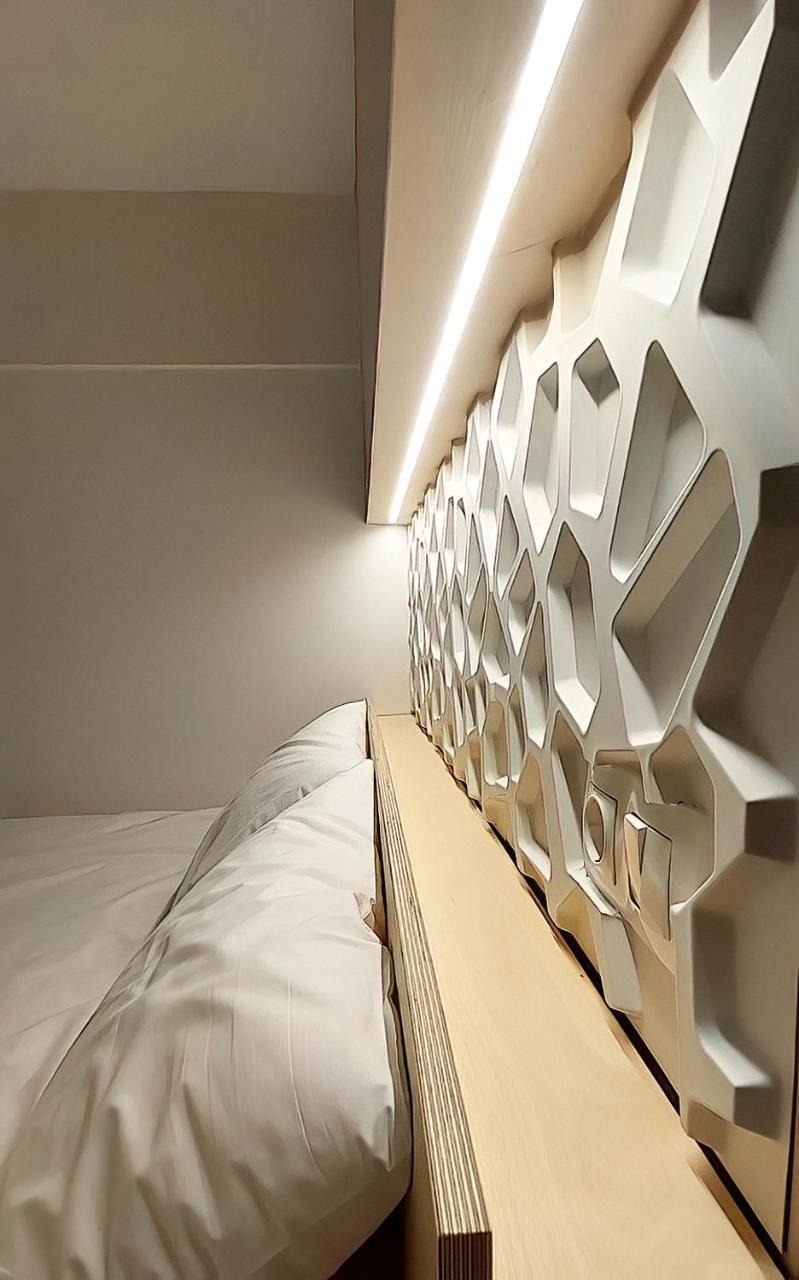 Urban Hide 2