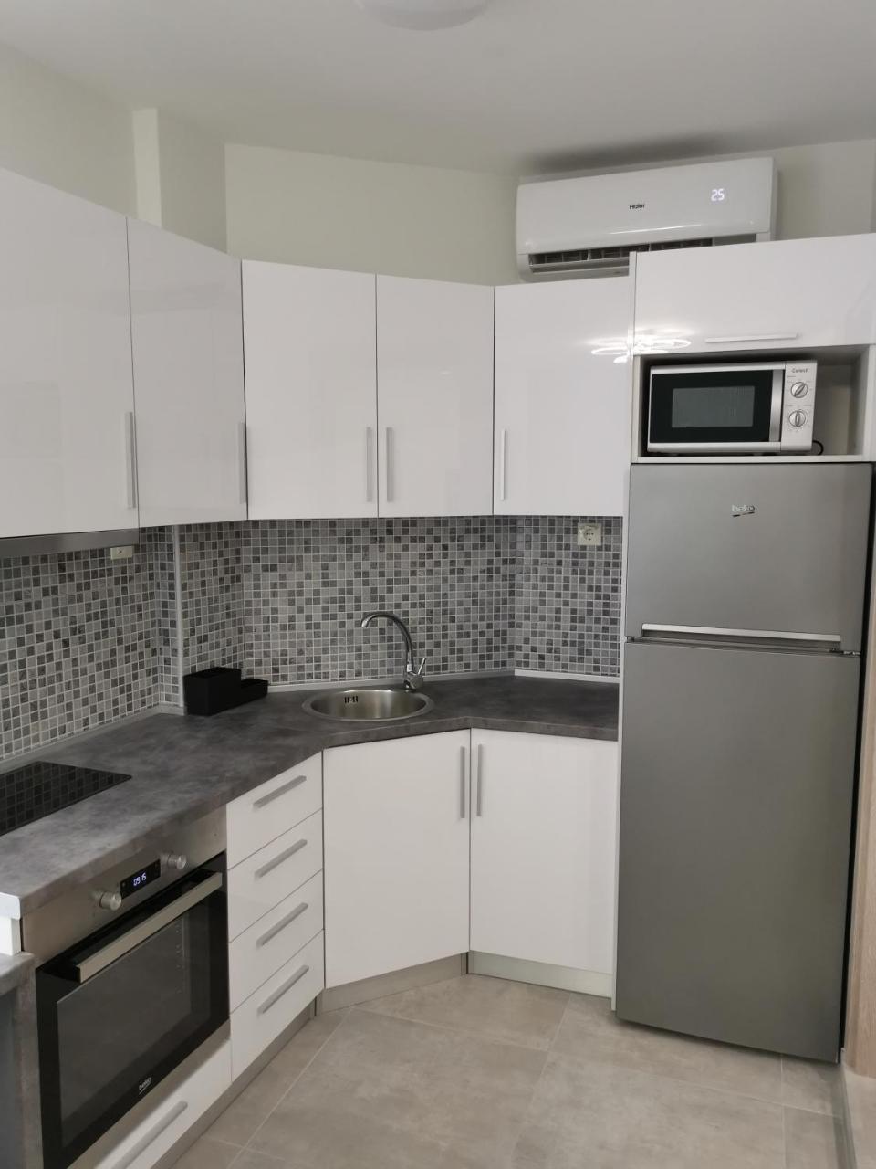 Skg Central Deluxe Studios 1