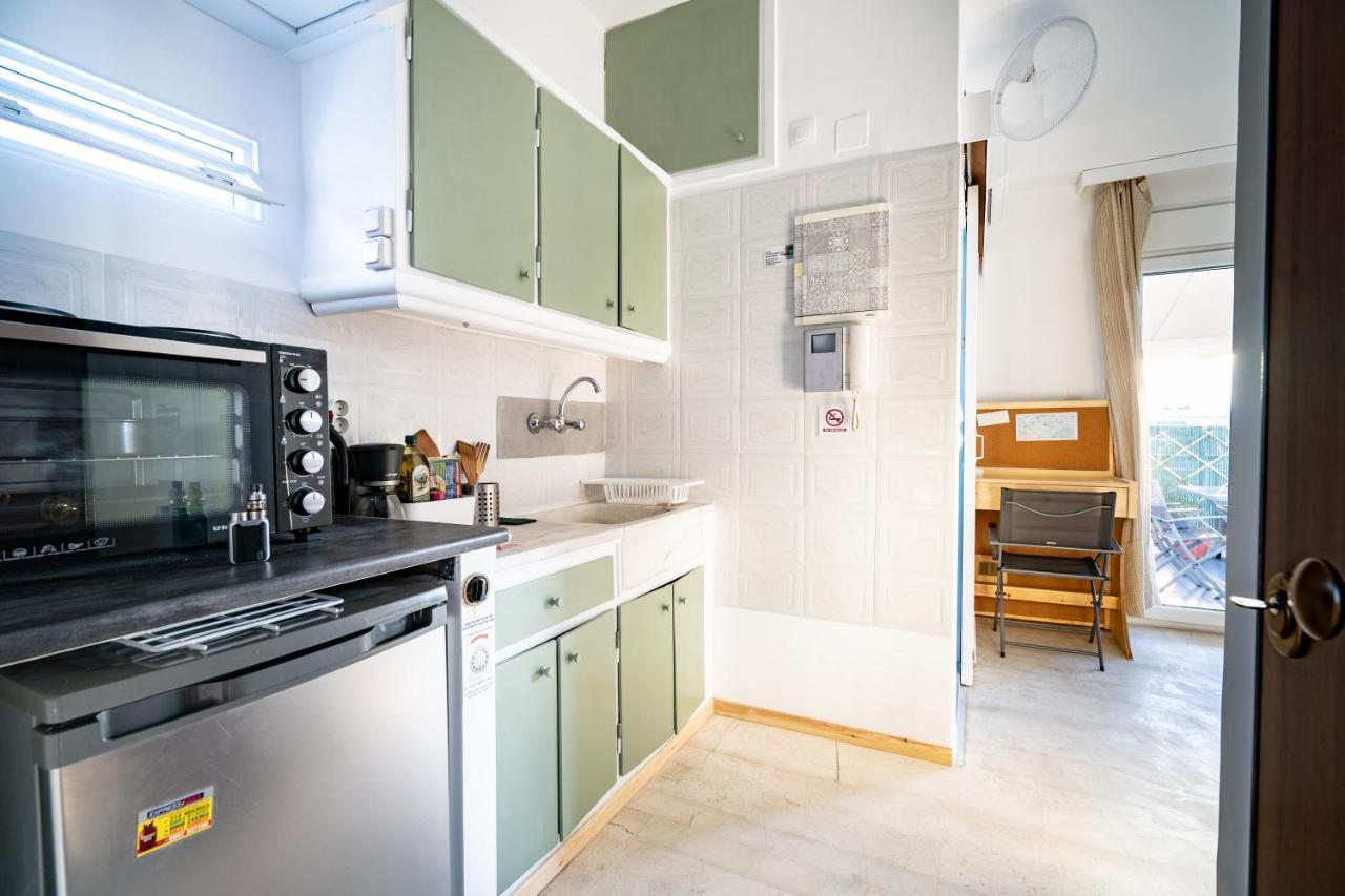 Exarcheia Athens Studio for 2 Pers. (Adults Only)