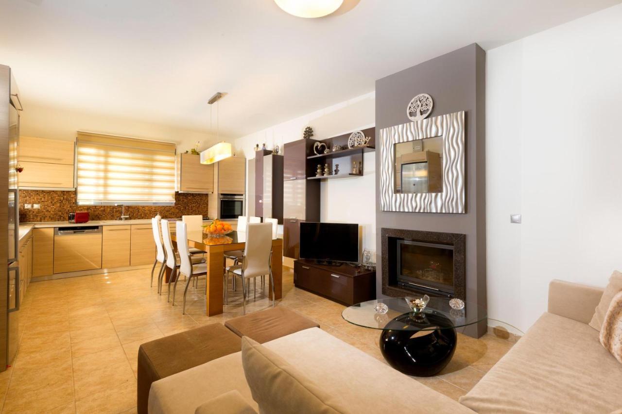 Antigone Estate
