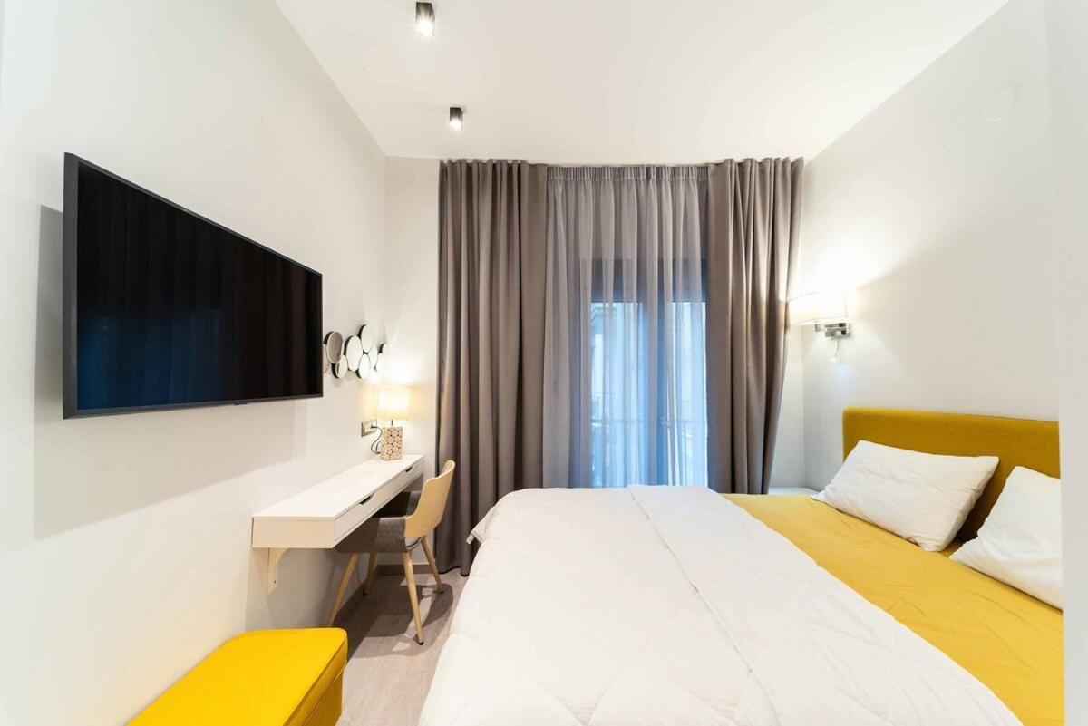 Galleries Elegant Suites 2