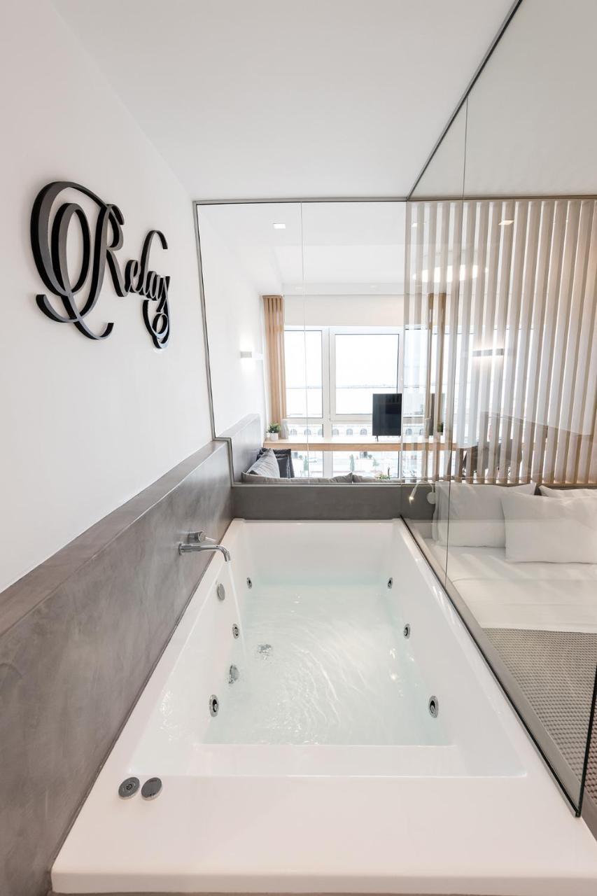 Porto Sea View Apartments - Luxury Junior Suites