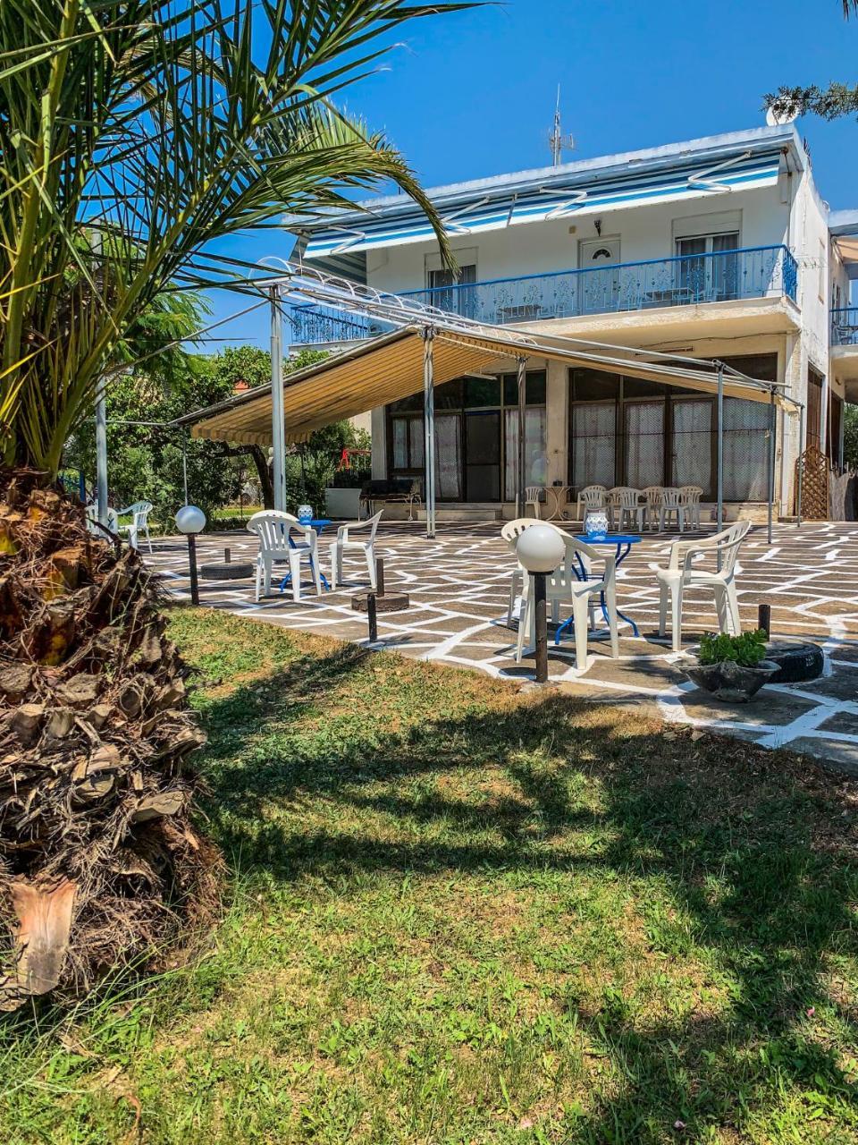 Galinis' Sea Front Studios B
