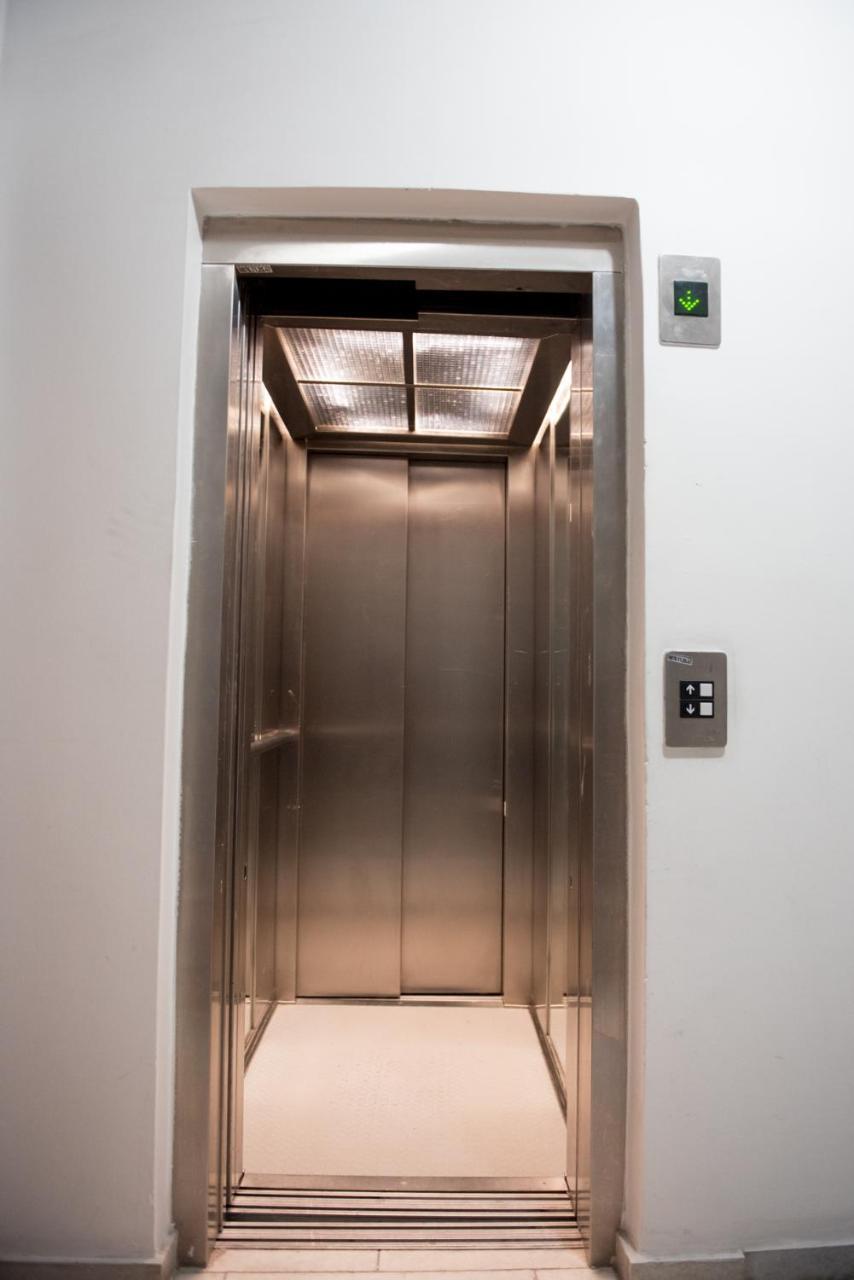 Leiland #Colony_White_Tower_Suite 1