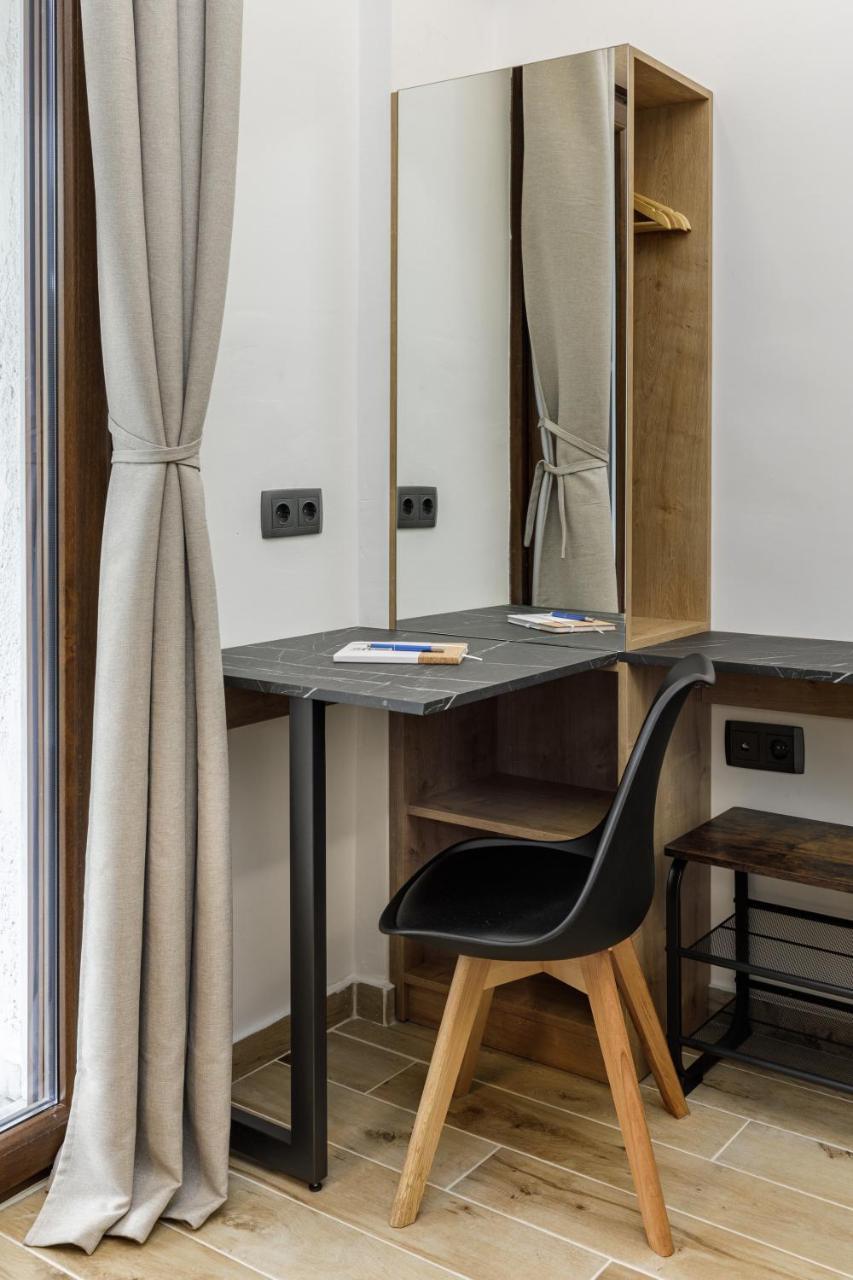 Stylish And Modern Studio - Miltos (Adults Only) 2
