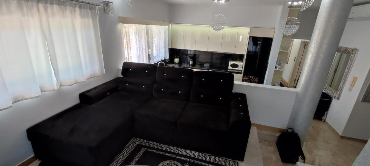 Ixian House Apartment 2