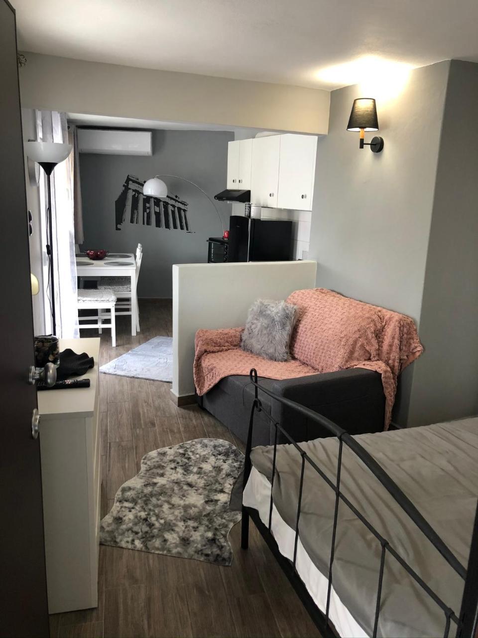 Cozy Studio Apartment in the Heart of Athens