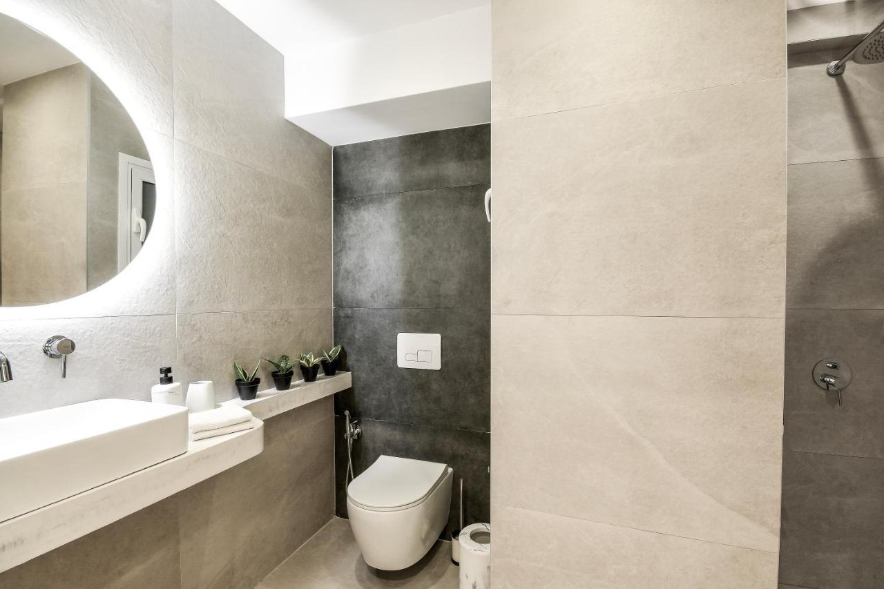 Luxury Downtown Apartment C2 2