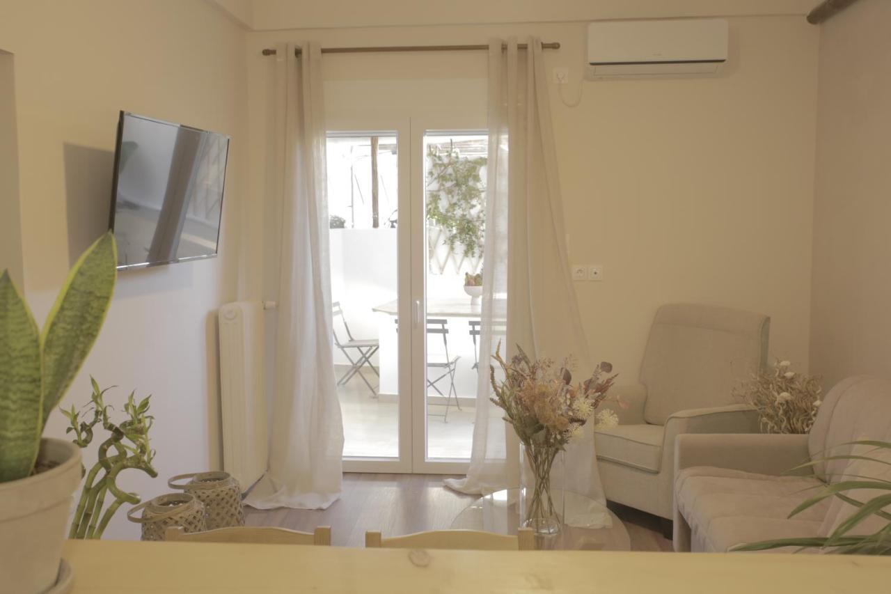 Luxury Apartment with Jacuzzi Close To Acropolis - Living Stone Zircon