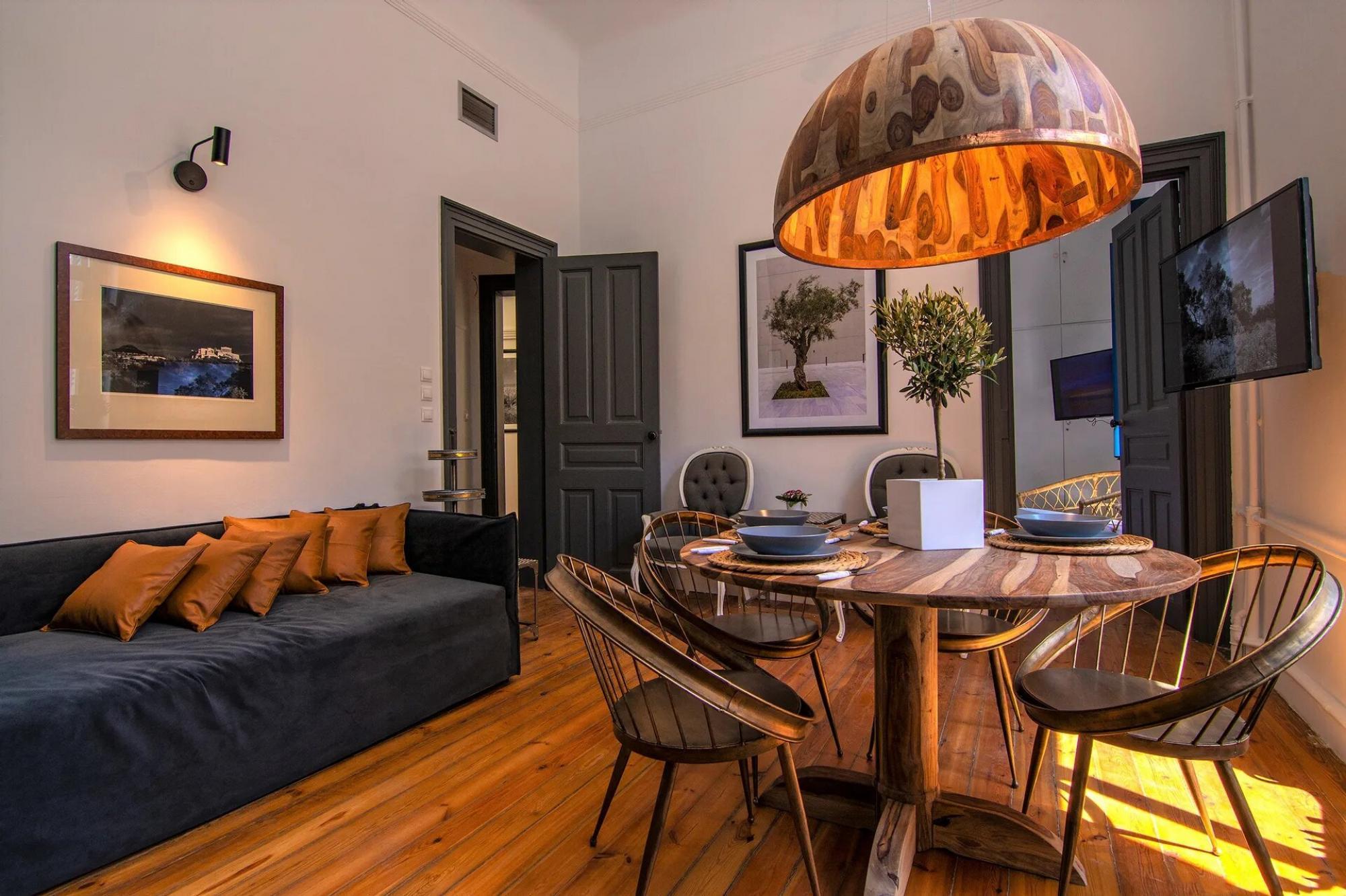 Art Pantheon Apartment (Two-Bedrooms)