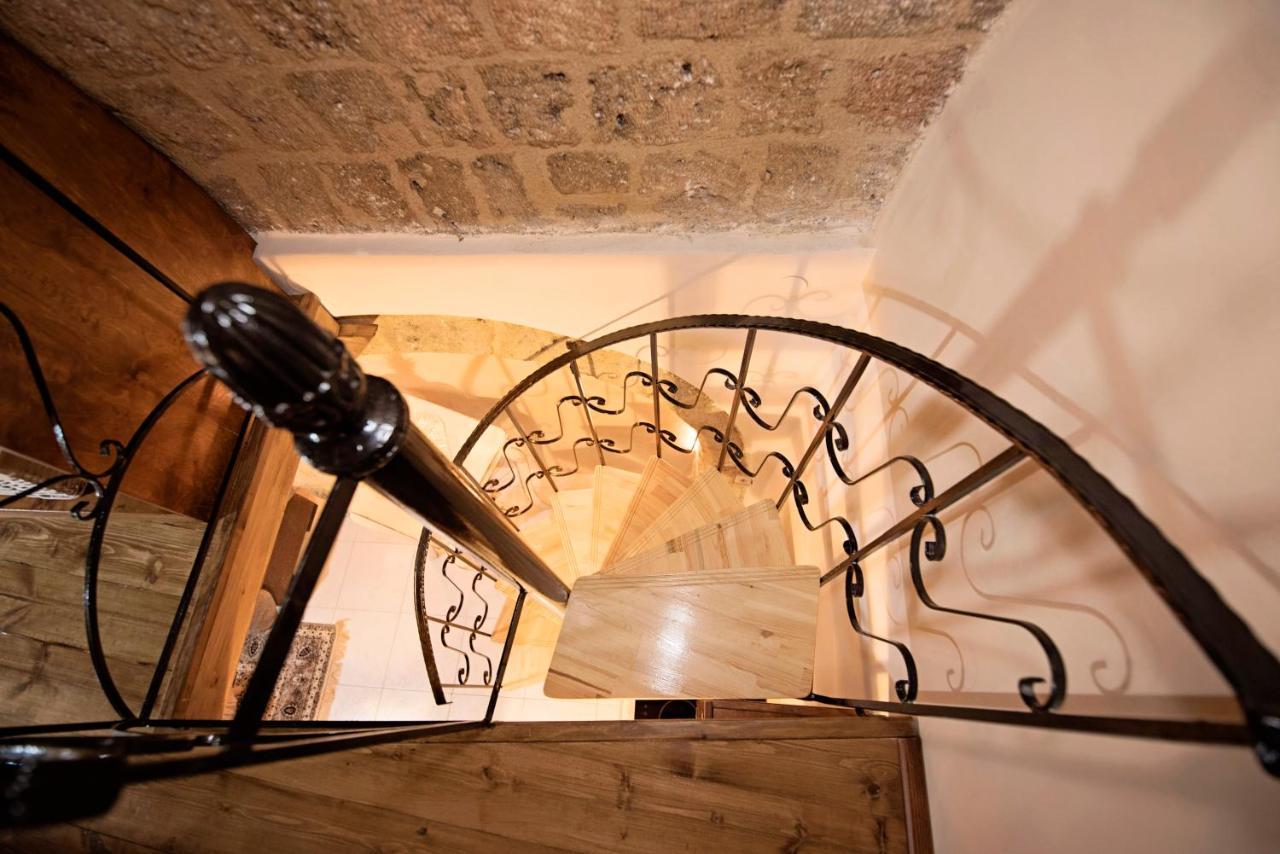 Athina House 1