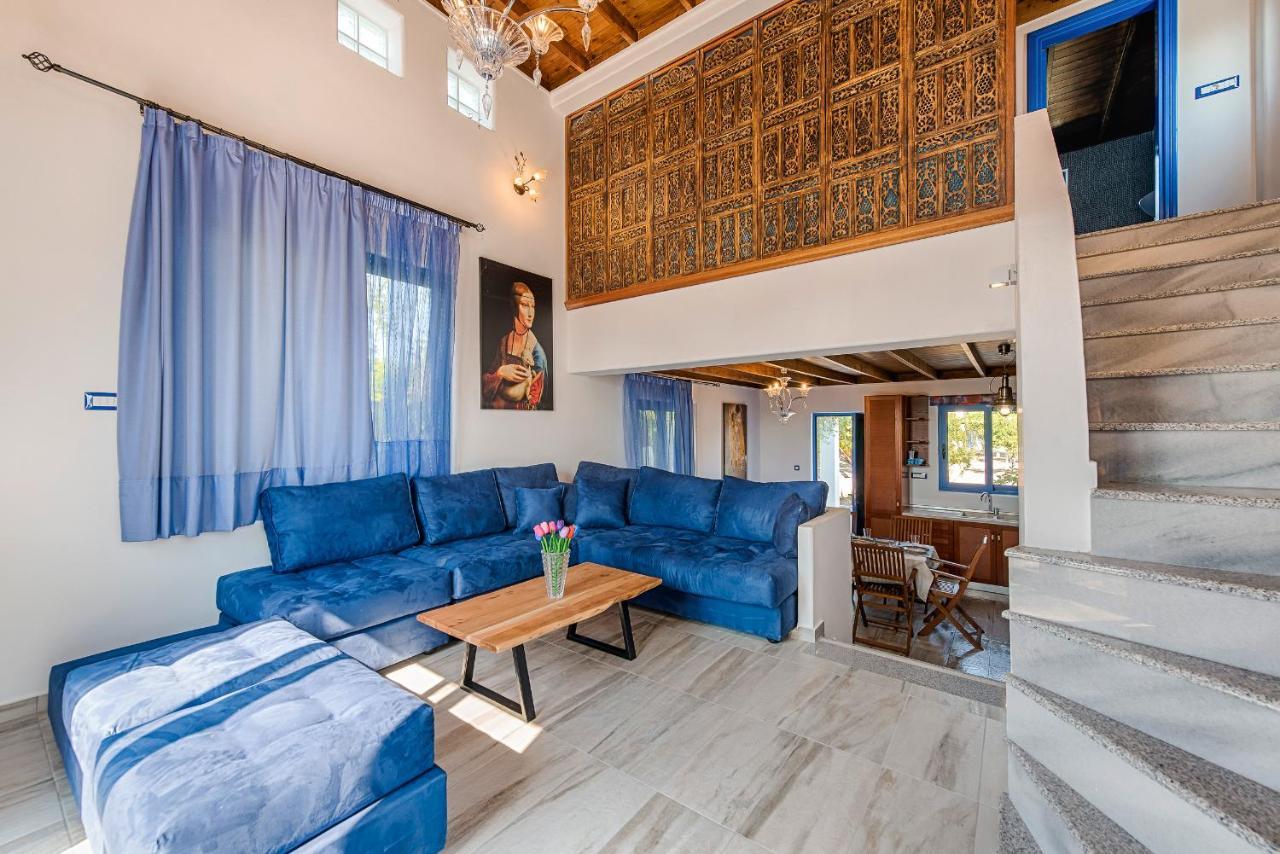 Lianas Garden House