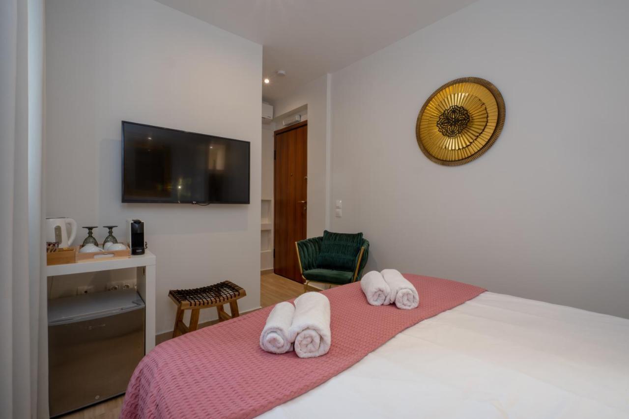 Dema's Luxury Suites